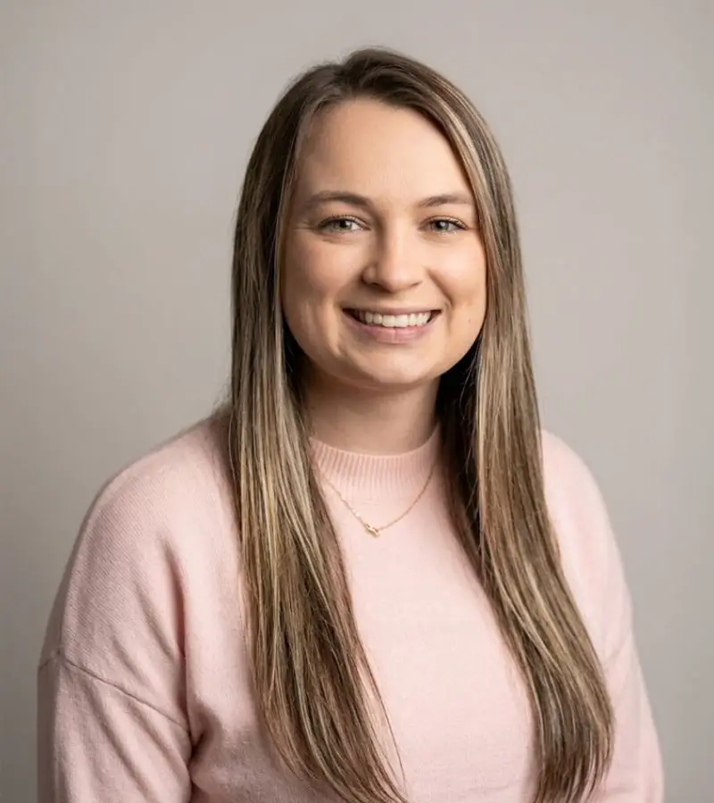 about us - headshot of Dacie Johnson